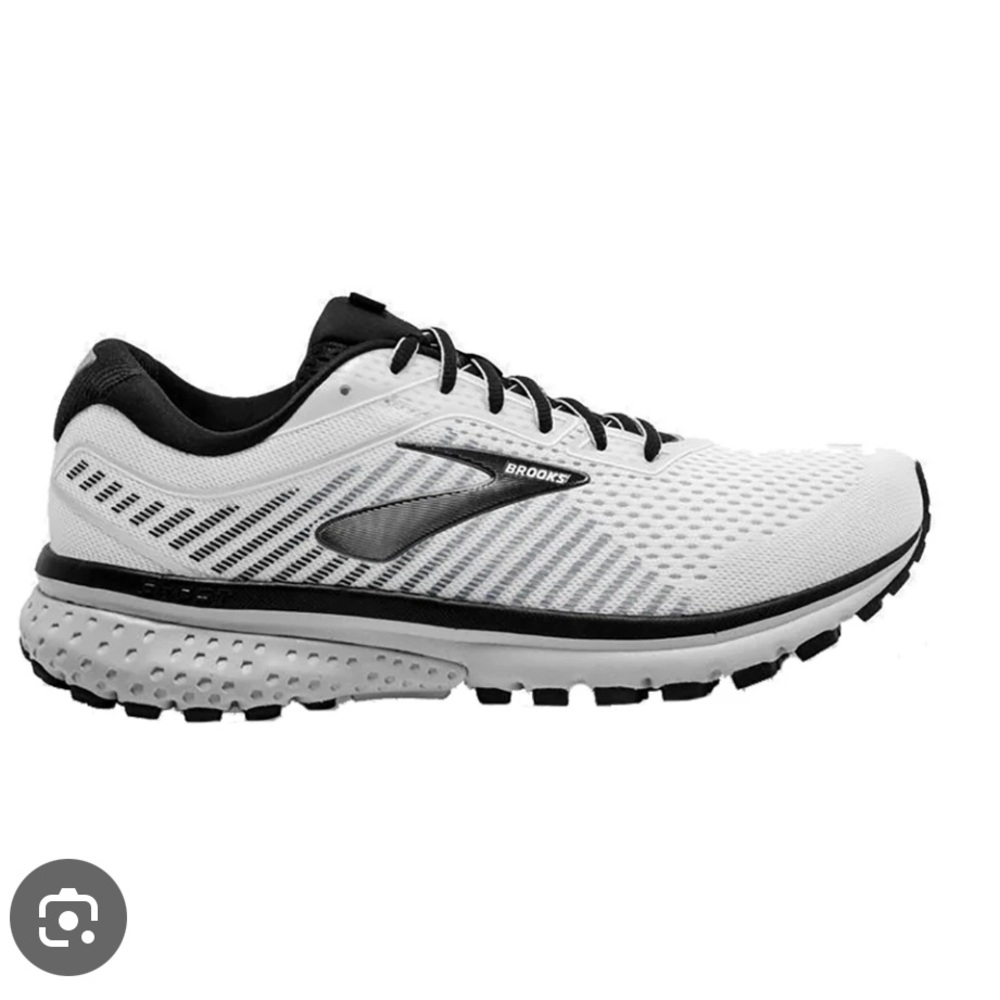 Brooks ghost 12 White and Black Sneakers size 12